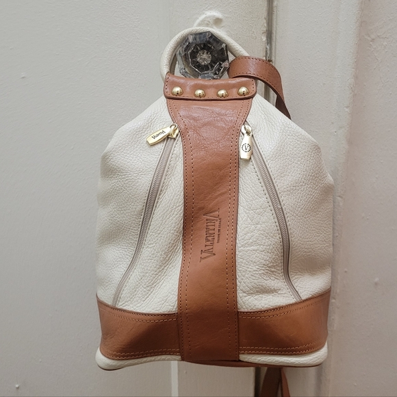 Valentina Handbags - Valentina leather convertible sling/backpack bag. Classic Neutral‎ Quiet Luxury